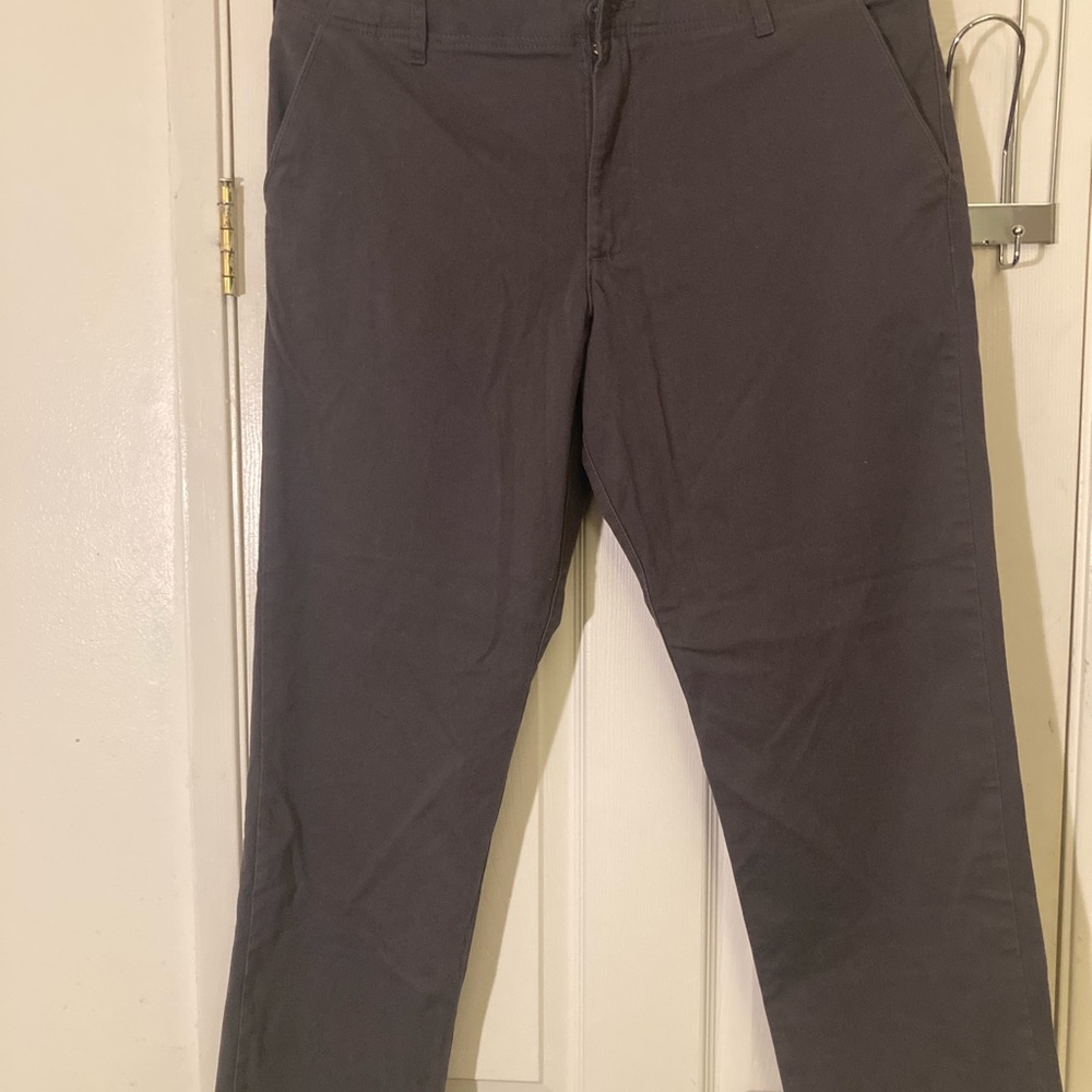 Lee Men's Extreme Comfort MVP Charcoal Chinos Size: 40x30